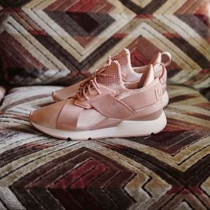Luxe Puma Satin Sneaker size 10